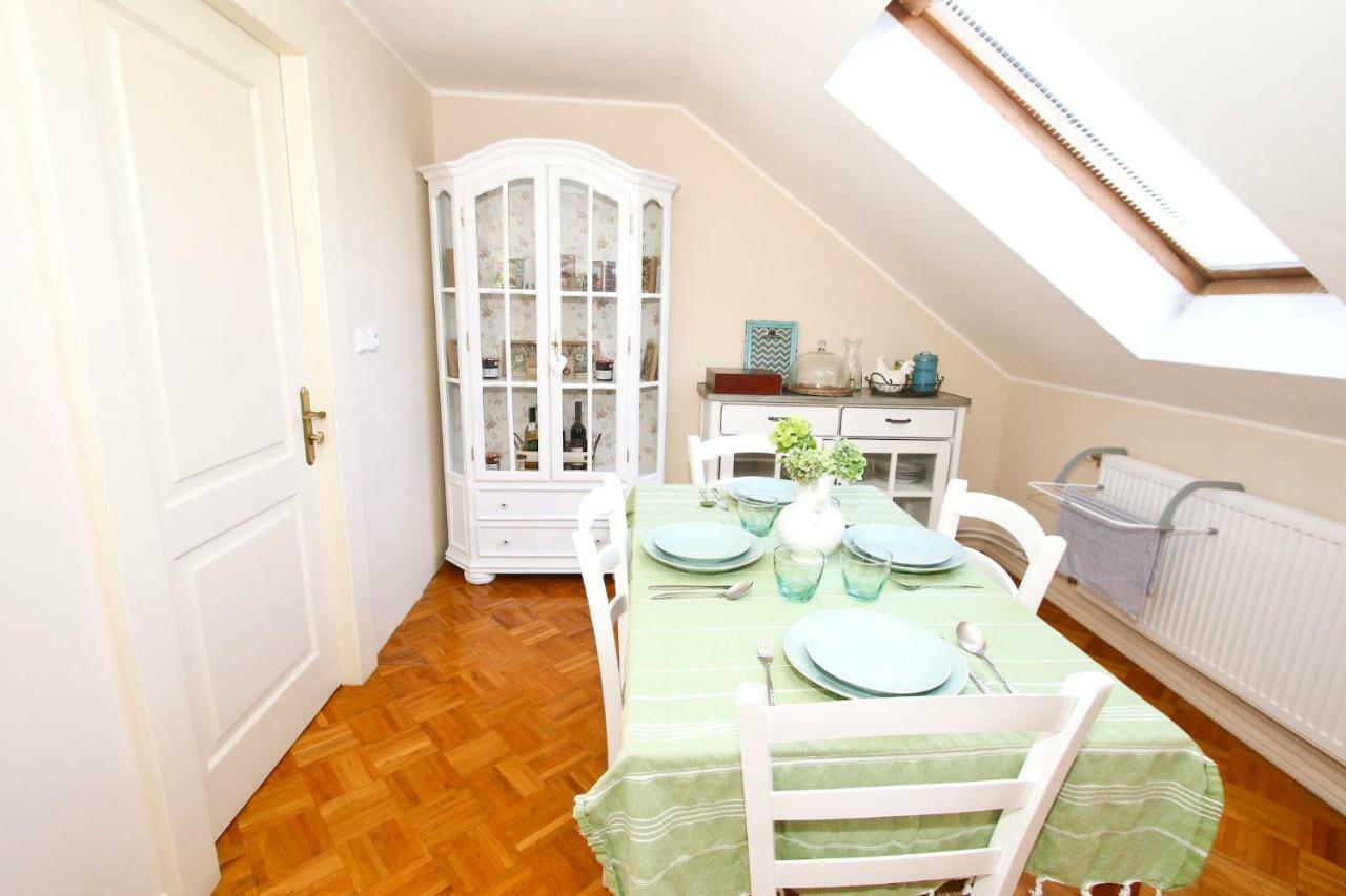 Apartmán U Mluvících Kamenů Stare Krecany Exterior foto